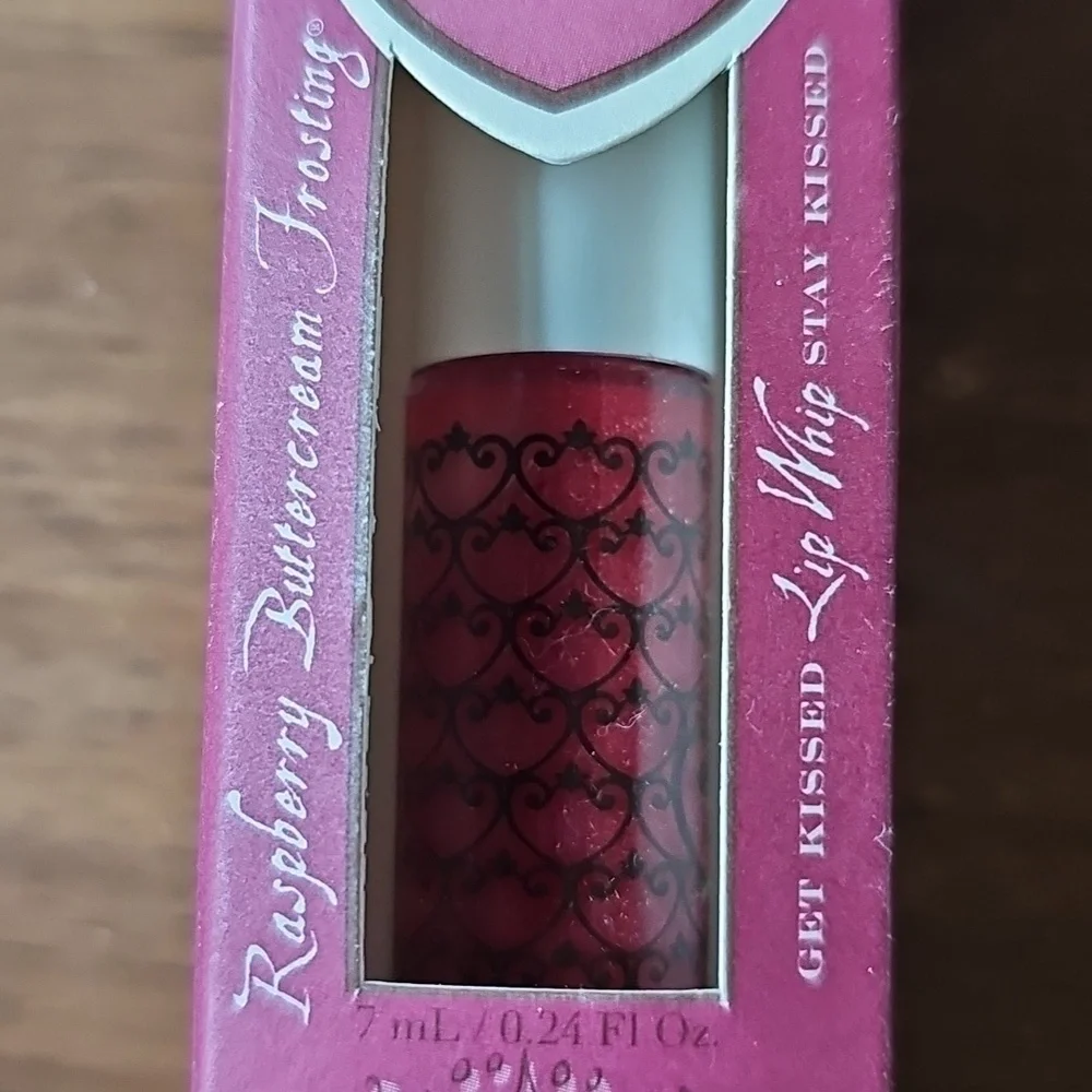 NIB Jaqua Beauty Raspberry Buttercream Frosting Lip Whip Lip Gloss With Shimmer